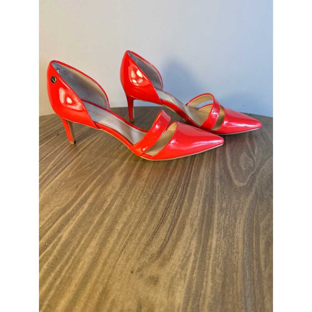 Calvin Klein Teagan Pumps Women's 6M Deep Coral Patent d'Orsay Kitten Heel